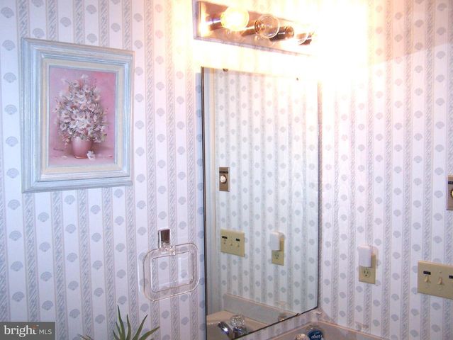 112 SEA BREEZE DR, Ocean City, MD 21842