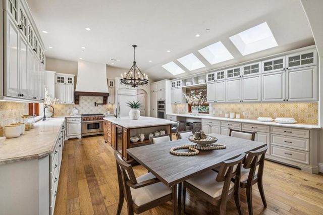 338 Verano Drive, Los Altos, CA 94022