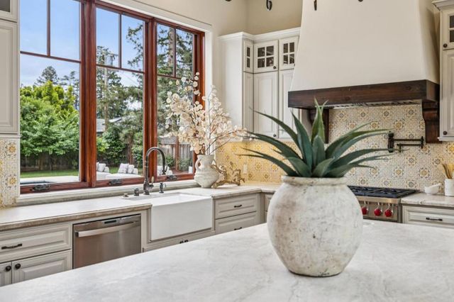 338 Verano Drive, Los Altos, CA 94022