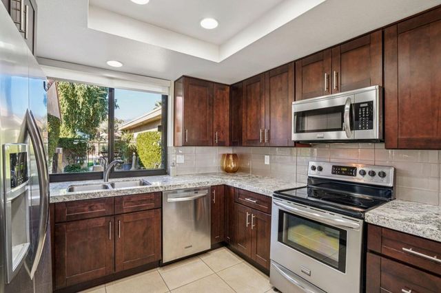 95 La Cerra Drive, Rancho Mirage, CA 92270