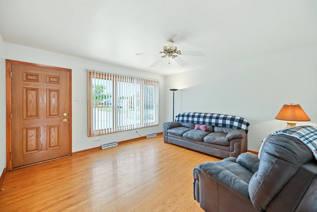 9627 Oak Park Avenue, Oak Lawn, IL 60453