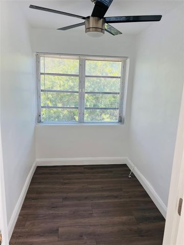 1301 N 12th Court 11B, Hollywood, FL 33019