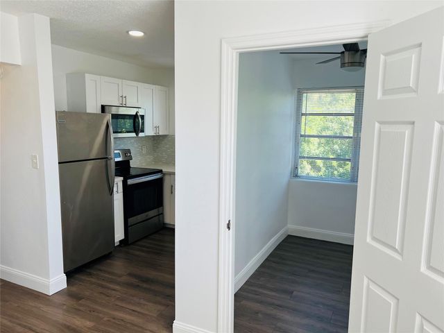 1301 N 12th Court 11B, Hollywood, FL 33019