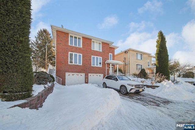 2460 1st Street, Fort Lee, NJ 07024