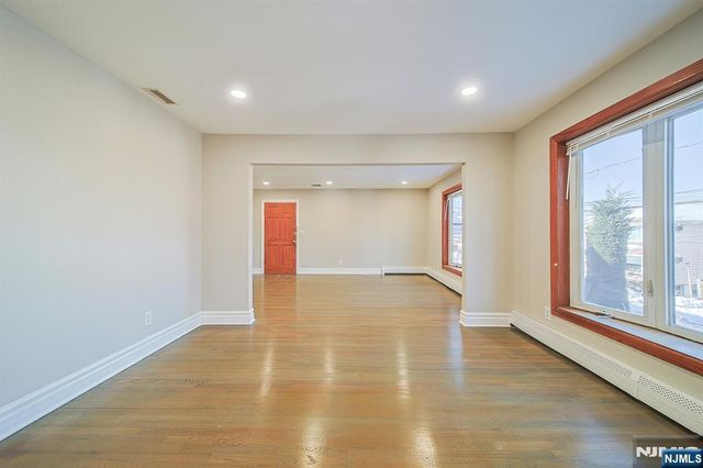 2460 1st Street, Fort Lee, NJ 07024