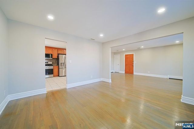 2460 1st Street, Fort Lee, NJ 07024