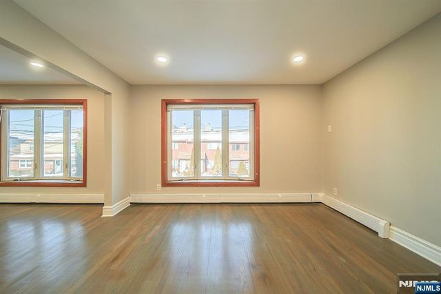 2460 1st Street, Fort Lee, NJ 07024