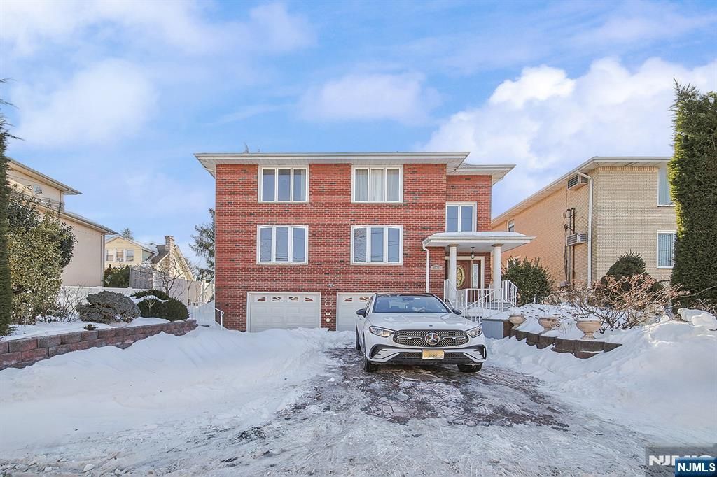 2460 1st Street, Fort Lee, NJ 07024