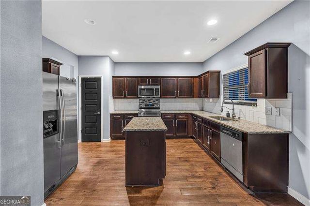 8438 Hillspire Drive, Douglasville, GA 30134
