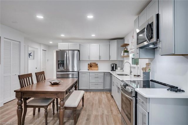 2432 Lake AVE, Naples, FL 34112