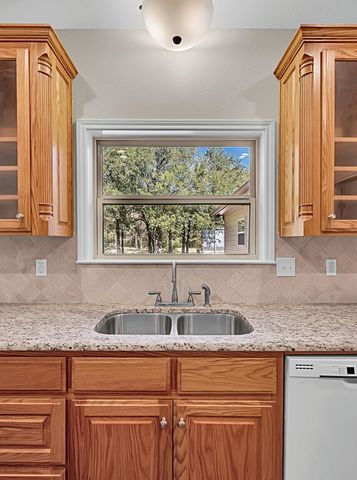 556 Wildwood Trail, Lorena, TX 76655