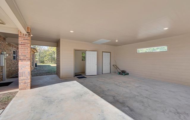 556 Wildwood Trail, Lorena, TX 76655