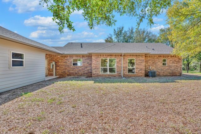 556 Wildwood Trail, Lorena, TX 76655