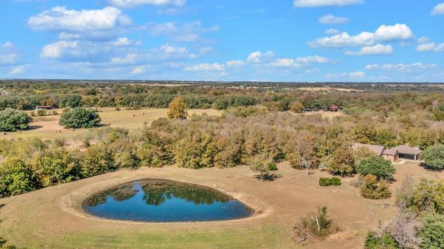 556 Wildwood Trail, Lorena, TX 76655