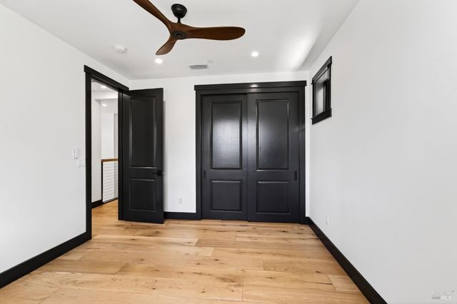 3938 Shelter Glen Way, Santa Rosa, CA 95404