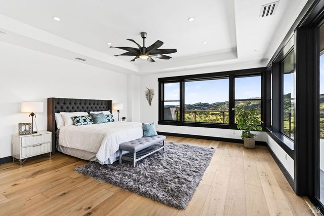 3938 Shelter Glen Way, Santa Rosa, CA 95404