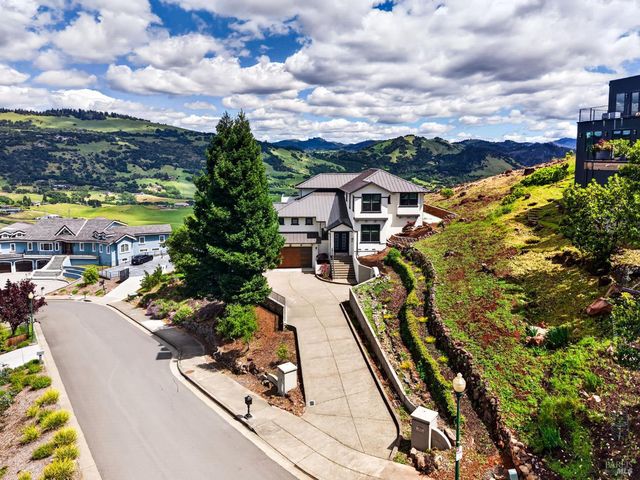 3938 Shelter Glen Way, Santa Rosa, CA 95404