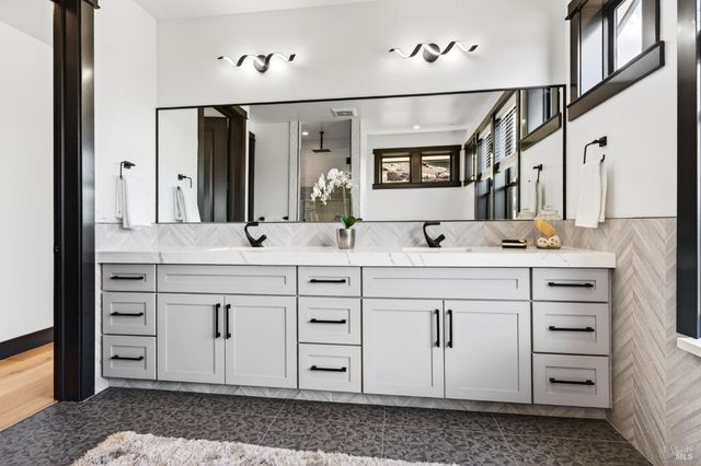 3938 Shelter Glen Way, Santa Rosa, CA 95404