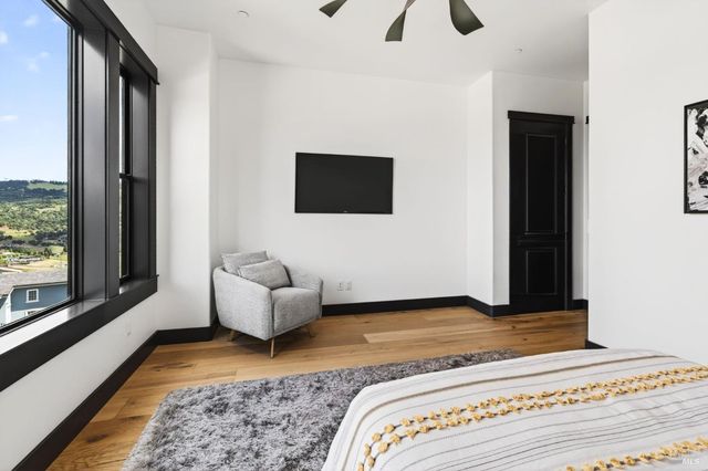 3938 Shelter Glen Way, Santa Rosa, CA 95404