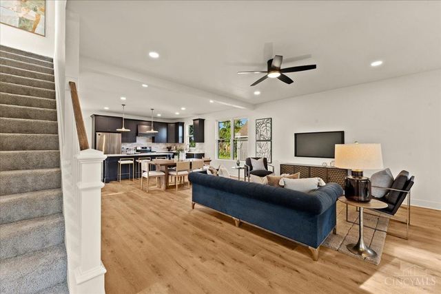 1570 St Leger Place, Cincinnati, OH 45207