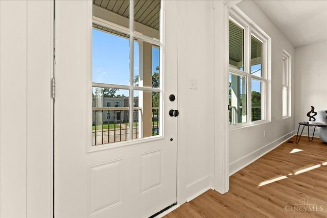1570 St Leger Place, Cincinnati, OH 45207