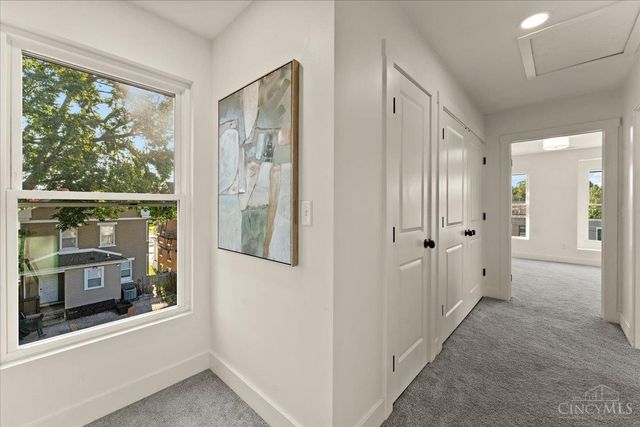 1570 St Leger Place, Cincinnati, OH 45207