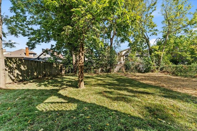 1570 St Leger Place, Cincinnati, OH 45207