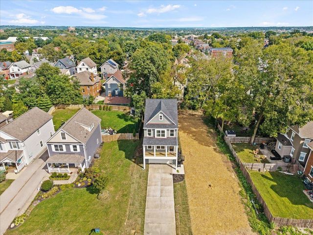 1570 St Leger Place, Cincinnati, OH 45207