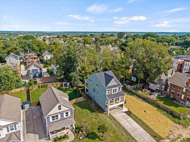 1570 St Leger Place, Cincinnati, OH 45207