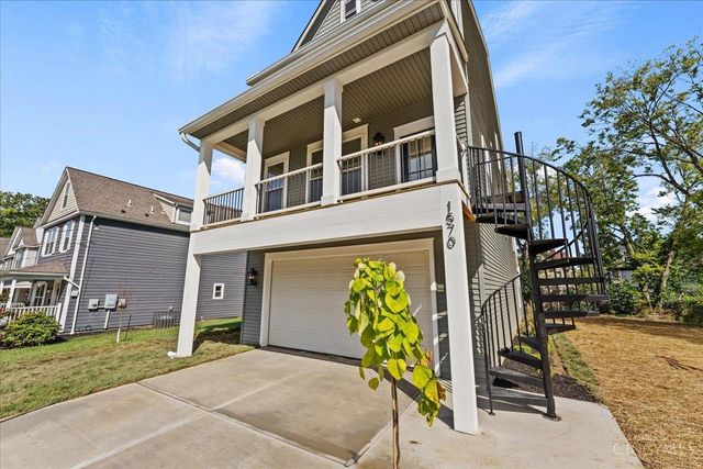 1570 St Leger Place, Cincinnati, OH 45207