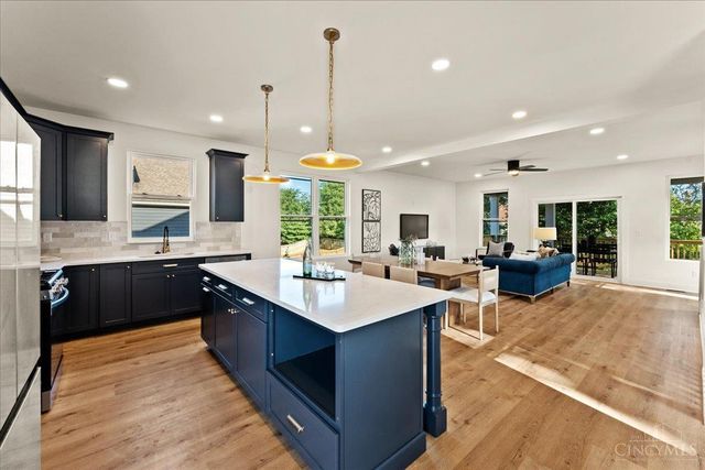 1570 St Leger Place, Cincinnati, OH 45207