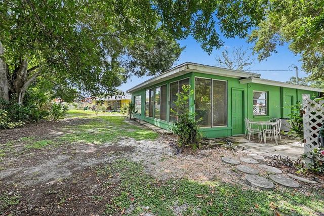 2400 INDIGO DR, Clearwater, FL 33763