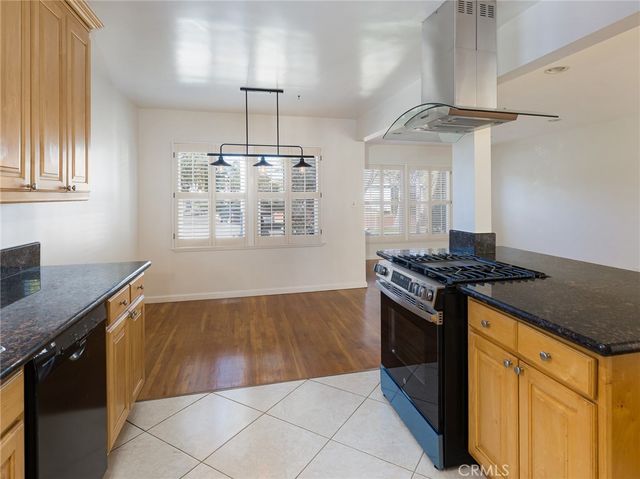 7024 Alverstone, Los Angeles, CA 90045