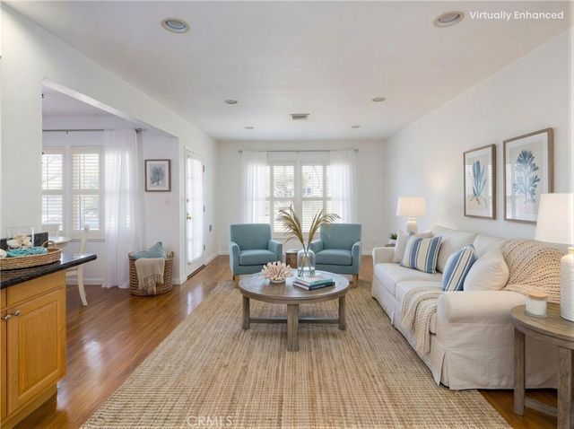 7024 Alverstone, Los Angeles, CA 90045