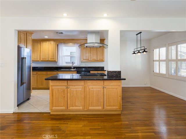 7024 Alverstone, Los Angeles, CA 90045