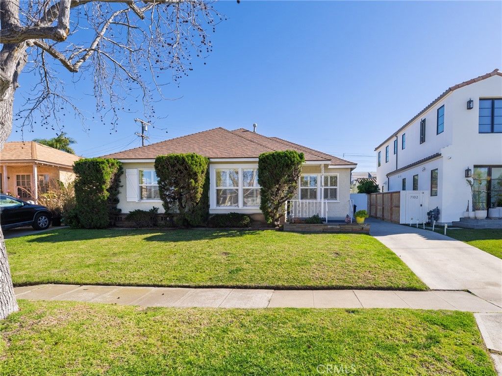 7024 Alverstone, Los Angeles, CA 90045