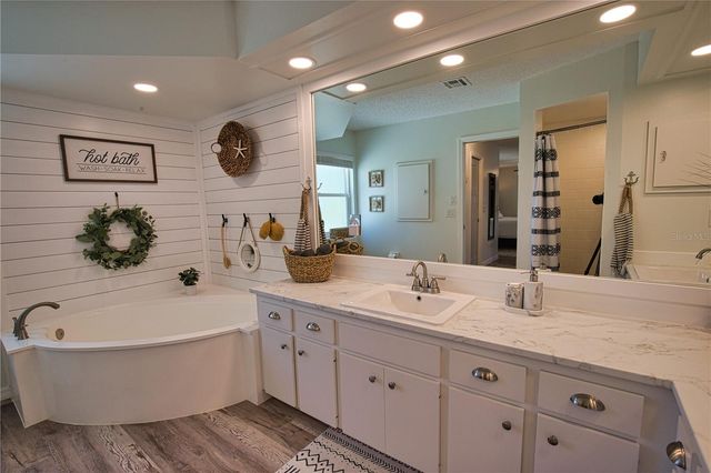 815 ACADIA ROAD, Venice, FL 34293