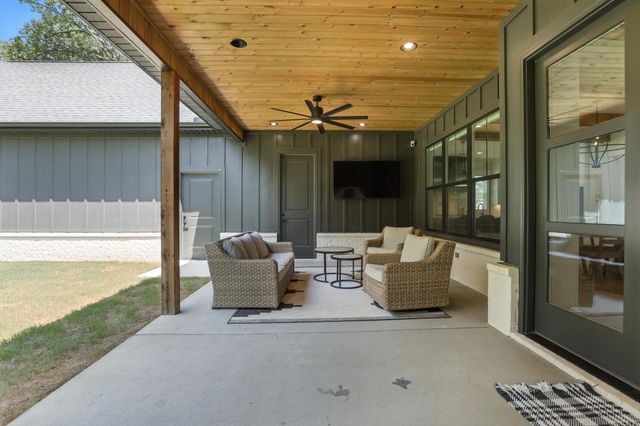 2009 Sunstone Drive, Alexander, AR 72002