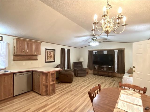 3000 Spur Drive J9, Mission, TX 78574