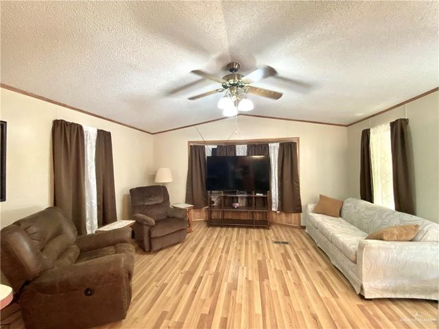 3000 Spur Drive J9, Mission, TX 78574