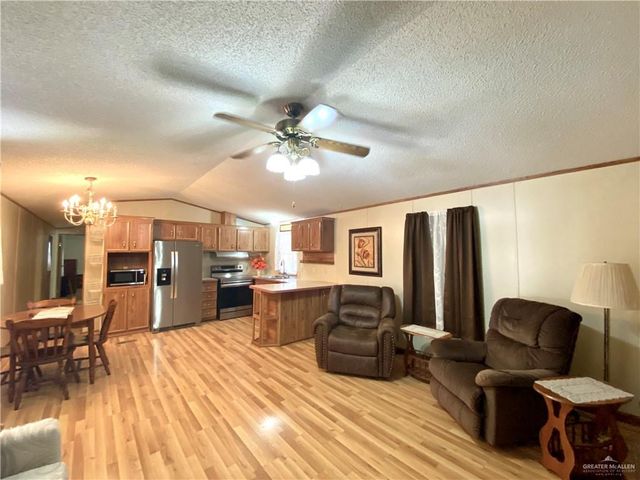 3000 Spur Drive J9, Mission, TX 78574