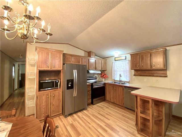 3000 Spur Drive J9, Mission, TX 78574