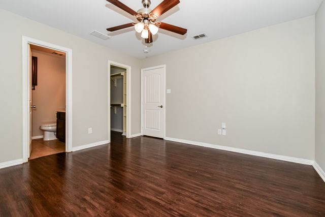 1818 Willowbrook Drive, Terrell, TX 75160