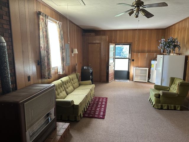 552 Pea Ridge Rd, Chestnut Mound, TN 38552