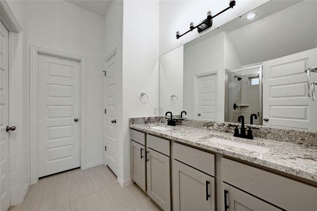 757 Cherrystone LOOP, Buda, TX 78610