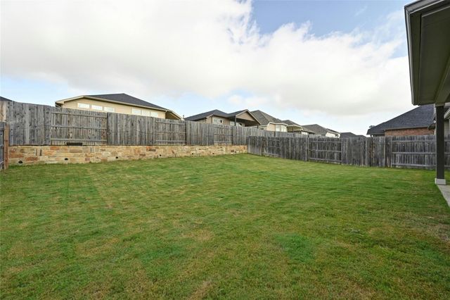 757 Cherrystone LOOP, Buda, TX 78610