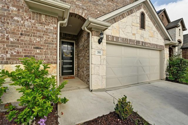 757 Cherrystone LOOP, Buda, TX 78610
