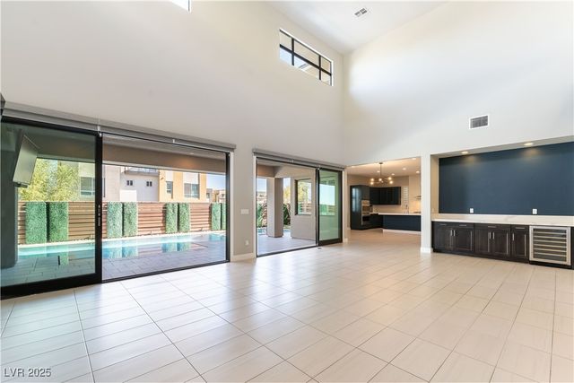 20 Garden Rain Drive, Las Vegas, NV 89135