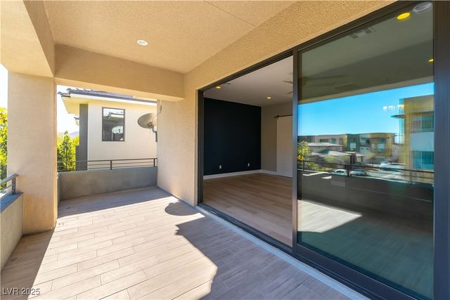 20 Garden Rain Drive, Las Vegas, NV 89135