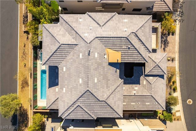 20 Garden Rain Drive, Las Vegas, NV 89135